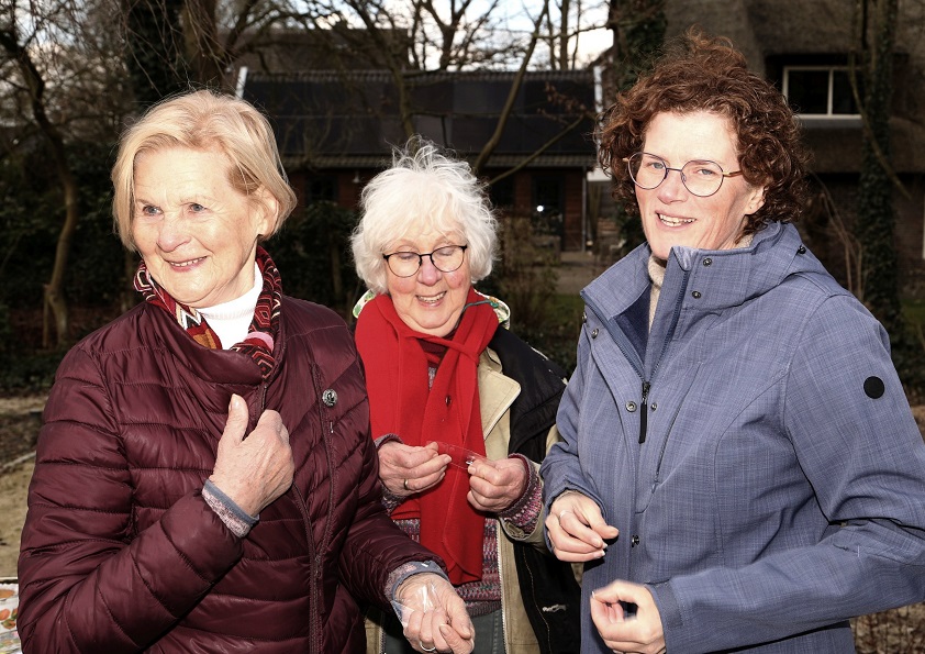 https://www.nieuwegeinsewijken.nl/batau-zuid/upload/afbeeldingen/frida-an-marijke-jpg.jpg